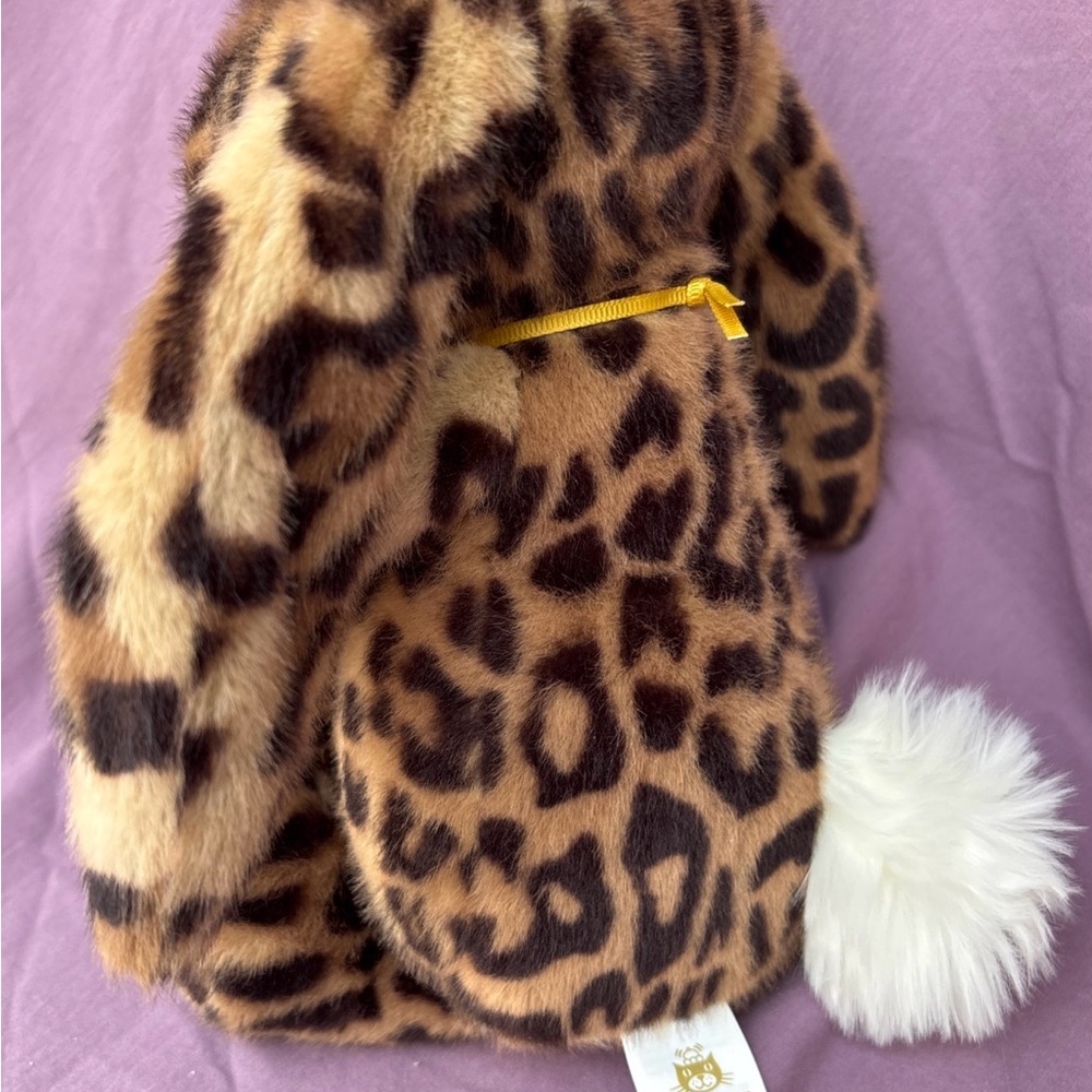 Jellycat COBBLEHOP BUNNY EXCLUSIVE Ruby Cruiser in-hand  Authentic NWT dust bag - Picture 8 of 11